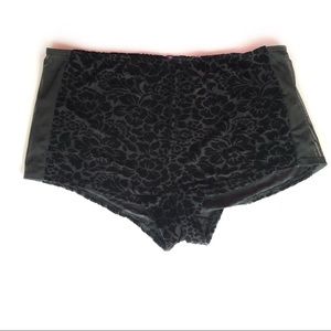 Pink Victoria’s Secret Velvet Floral Boyshorts M
